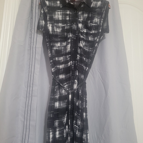 Button-down Shirt Mini Dress - Picture 2 of 4